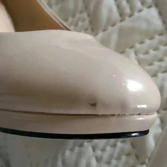 Pierre Dumas "Tango" Nude Patent Platform Pumps - Picture 10 of 11